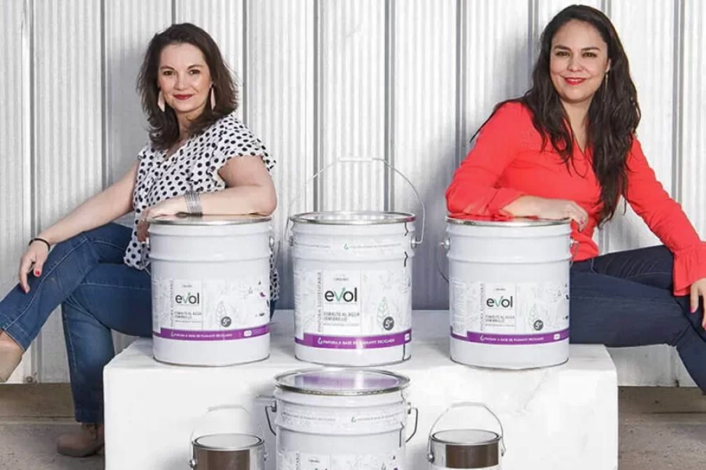 Cristina Acu&ntilde;a y Constanza Cifuentes