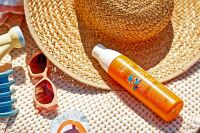 Protecci&oacute;n solar en formato spray para adultos y ni&ntilde;os