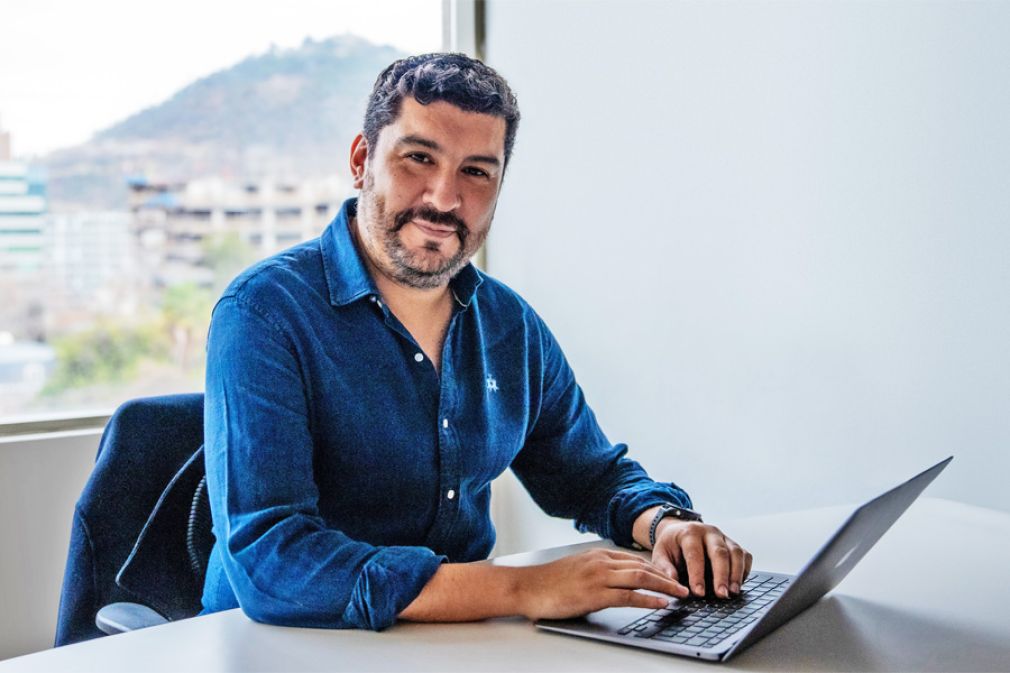 H&eacute;ctor Conejeros es nuevo director de consultor&iacute;a en Raya