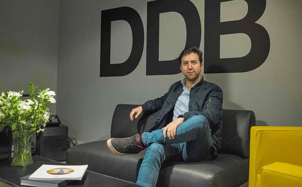 Nuevo director de planning en DDB Chile