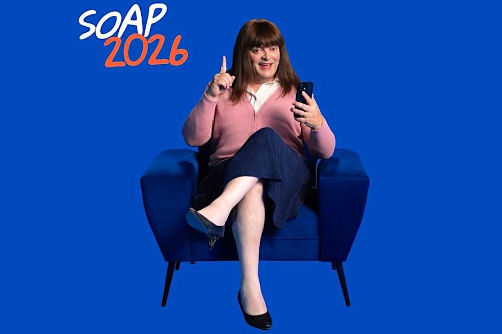 Elvira rompe &ldquo;exilio medi&aacute;tico&rdquo; para ayudar a entender el SOAP