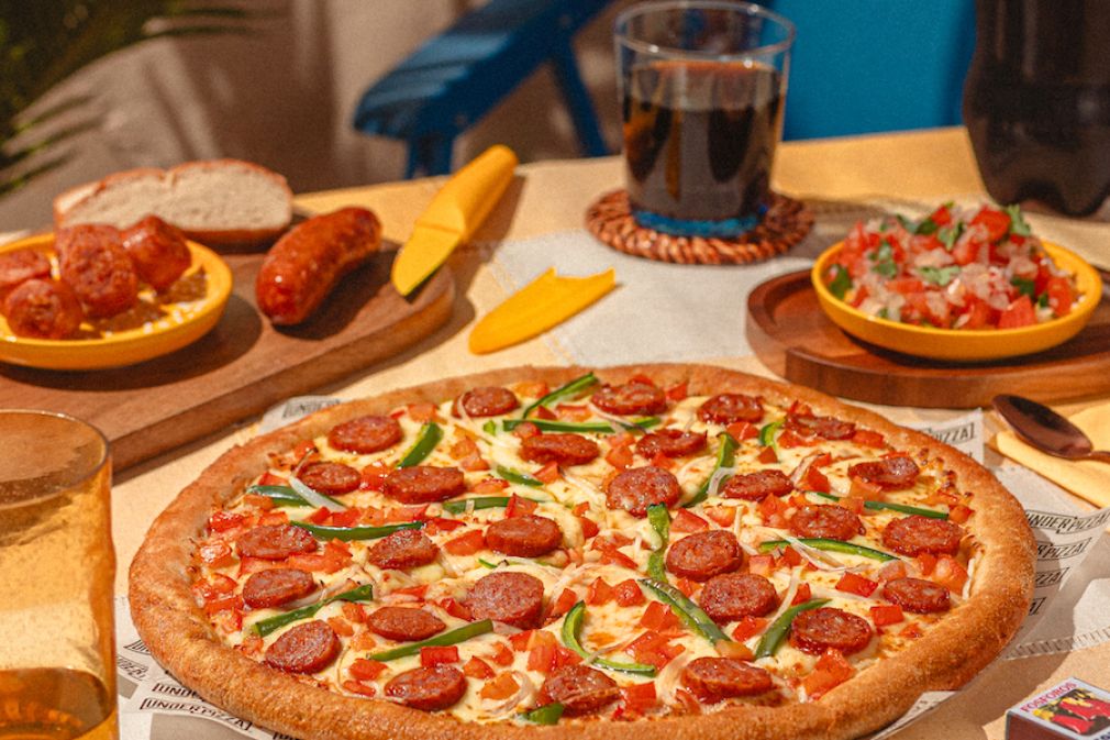 Under Pizza prepara el &aacute;nimo dieciochero y lanza la Choripizza