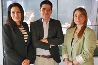 Mar&iacute;a Cecilia Redondo, Claudio Morales y Consuelo Solar