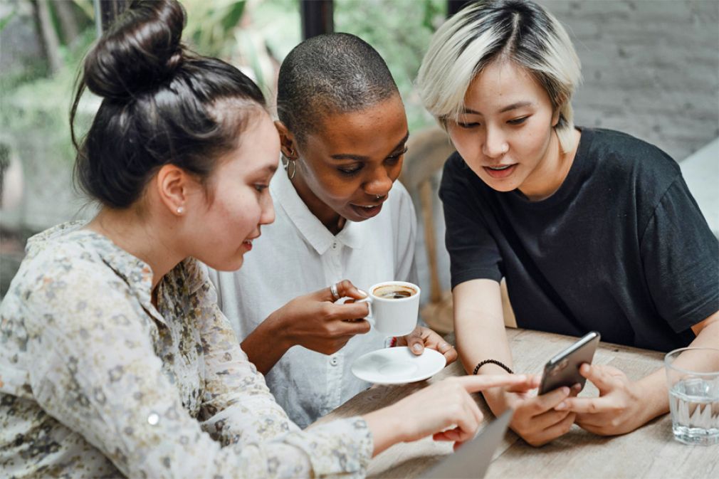 C&oacute;mo insertarse de manera efectiva en las conversaciones sociales