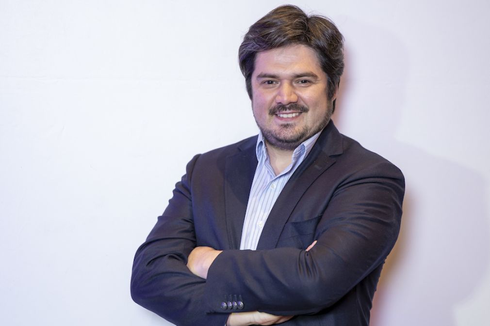 Julio Farías: Regulación de la inteligencia artificial en Chile