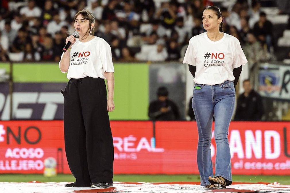 Capacitación masiva en el Estadio Monumental contra el acoso