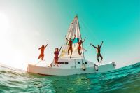 El jingle de Cocha y Vesta Lugg que invita a viajar