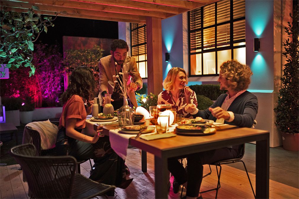 Temporada de eventos iluminados en exteriores del hogar