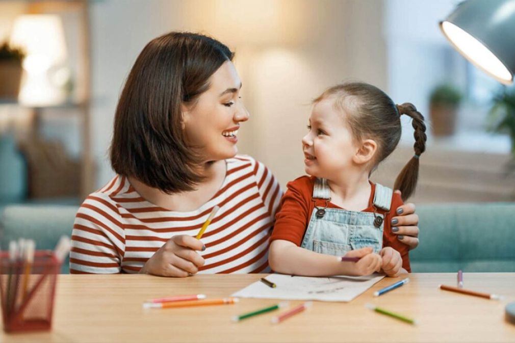 Estudios que ayudan a perfilar a las madres chilenas