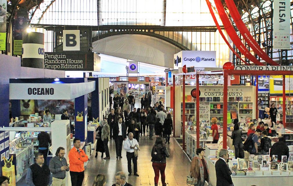 Feria Internacional del Libro de Santiago en Estación Mapocho