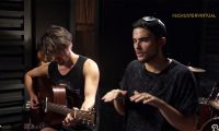 Billboard destaca campa&ntilde;a con firma virtual de discos