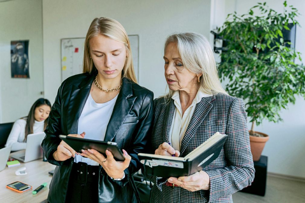 Qu&eacute; priorizan en el trabajo las diferentes generaciones