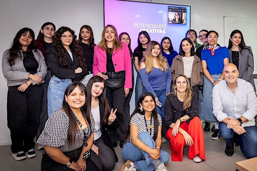 Cerró tercera edición de Potenciando Creativas Chile