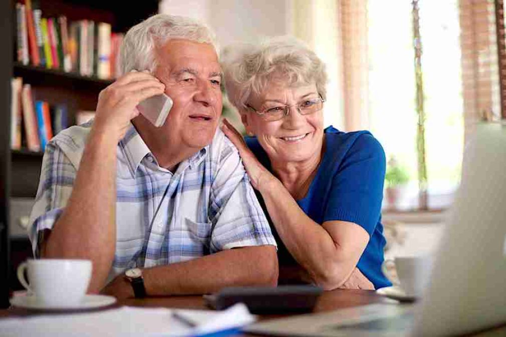 El desaf&iacute;o de atenci&oacute;n preferente a la tercera edad en la era digital