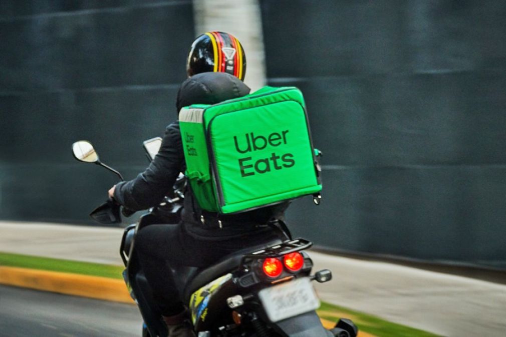 Uber Eats: Más de 100 millones de pedidos en Chile en 7 años