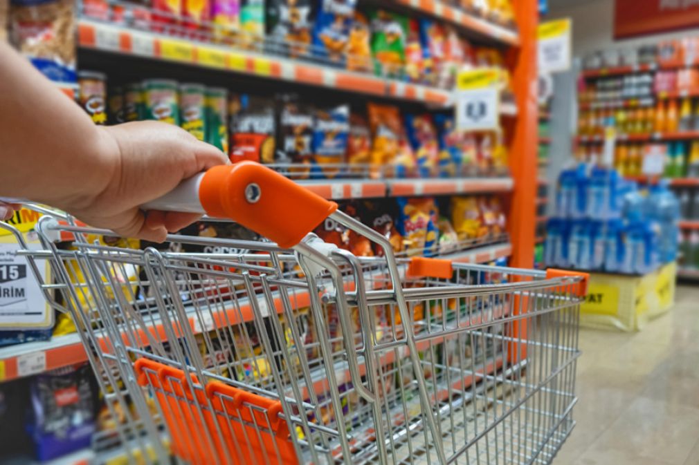 C&oacute;mo ajustan los hogares su comportamiento de compras