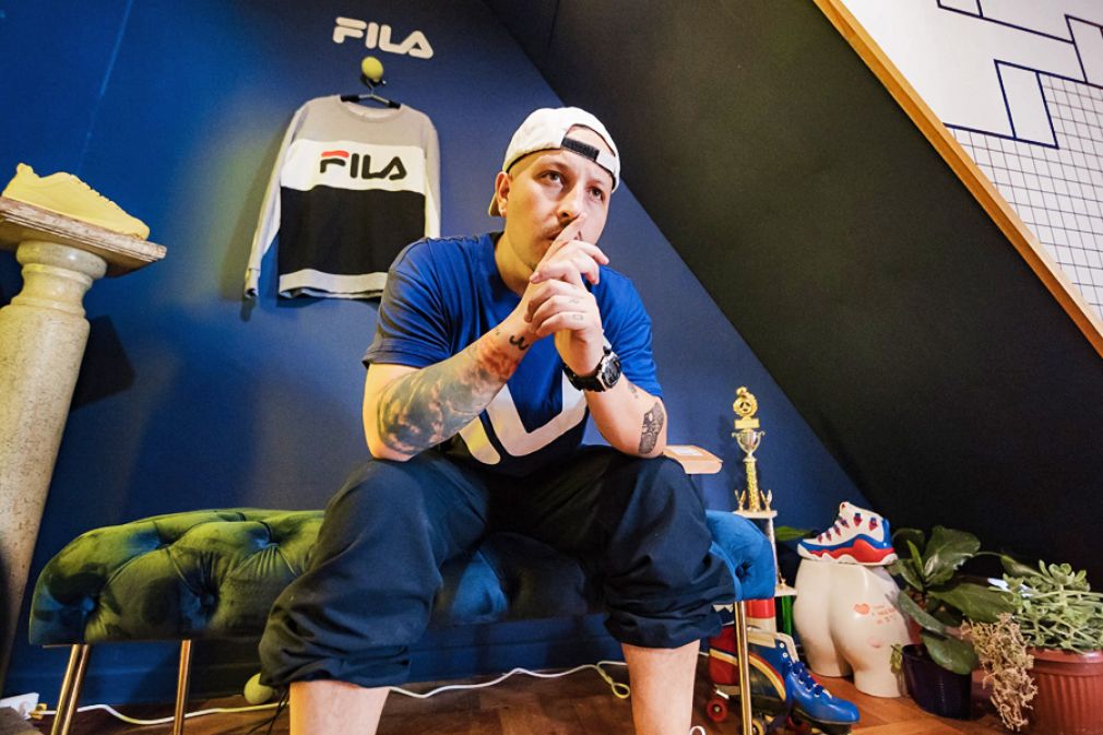 Iniciativa urbana de Fila premi&oacute; a rapero Promaabro