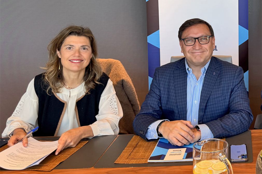 Rosa Madera (AEEO) y Hern&aacute;n Trivi&ntilde;o (CONAR)