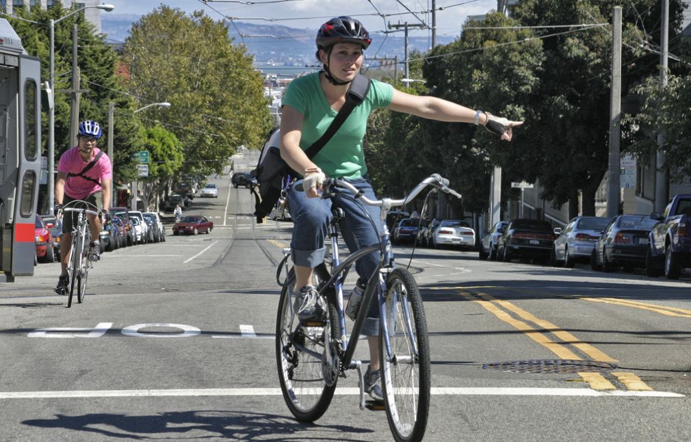 Campa&ntilde;a busca crear mejor se&ntilde;al&eacute;tica para ciclistas