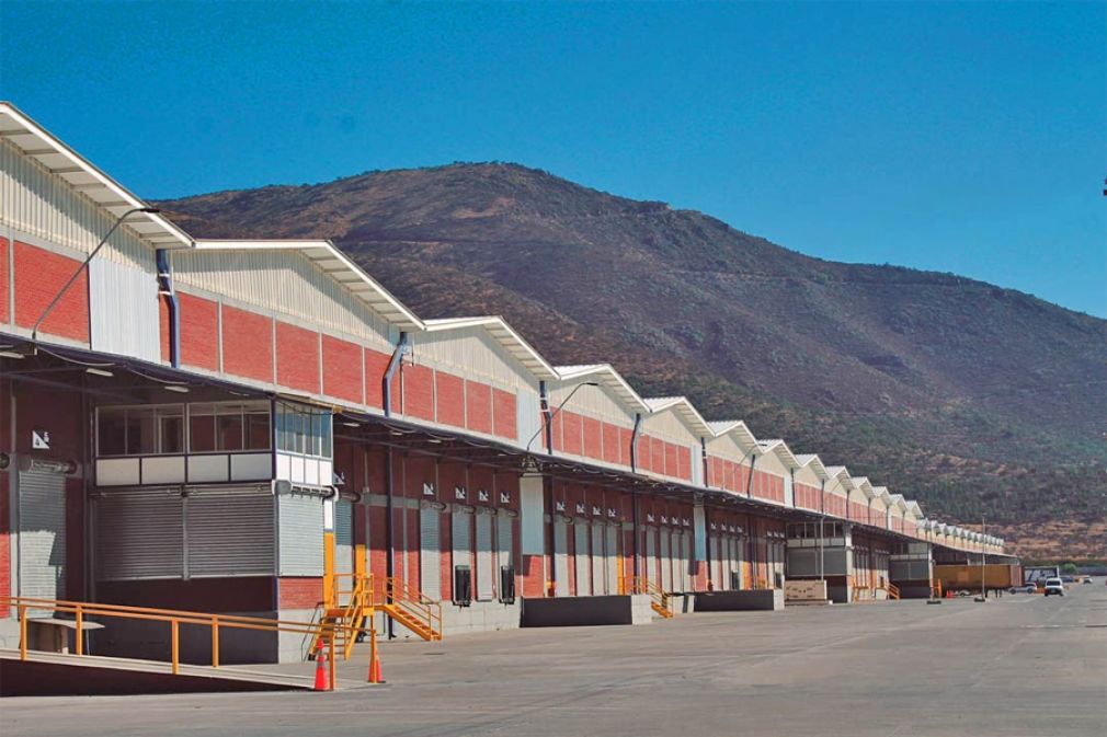 Hist&oacute;rica escasez total de bodegas en el Gran Santiago
